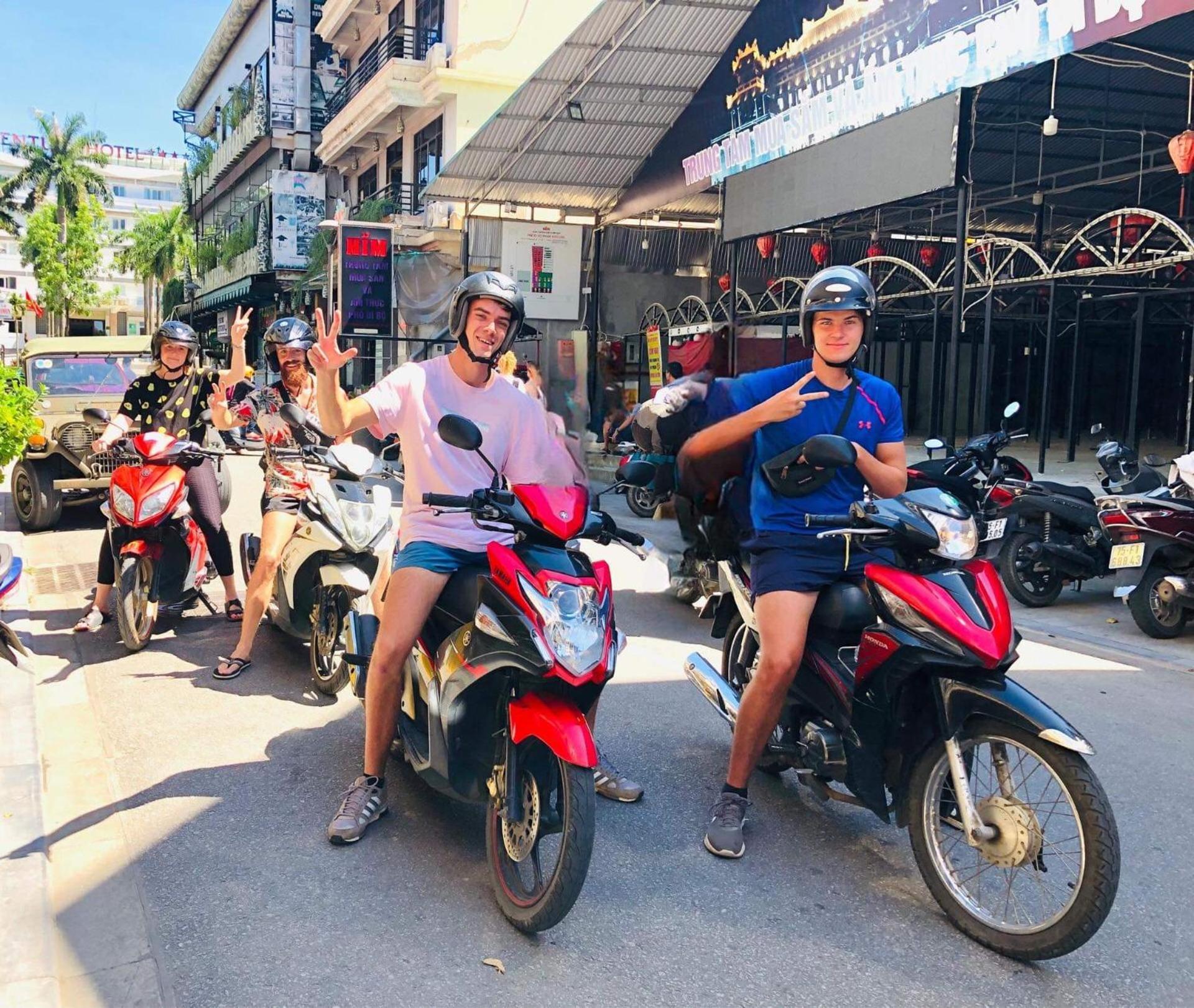 Lazy Cat Homestay - Motorbikes Rental & Tours ห่าซาง ภายนอก รูปภาพ